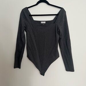 NWOT Aritzia Charcoal Contour Long Sleeve Top